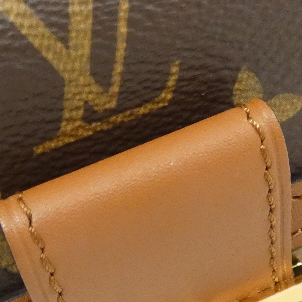 ルイヴィトン モノグラム バムバック ドーフィーヌBB M68621 ウエストバッグ