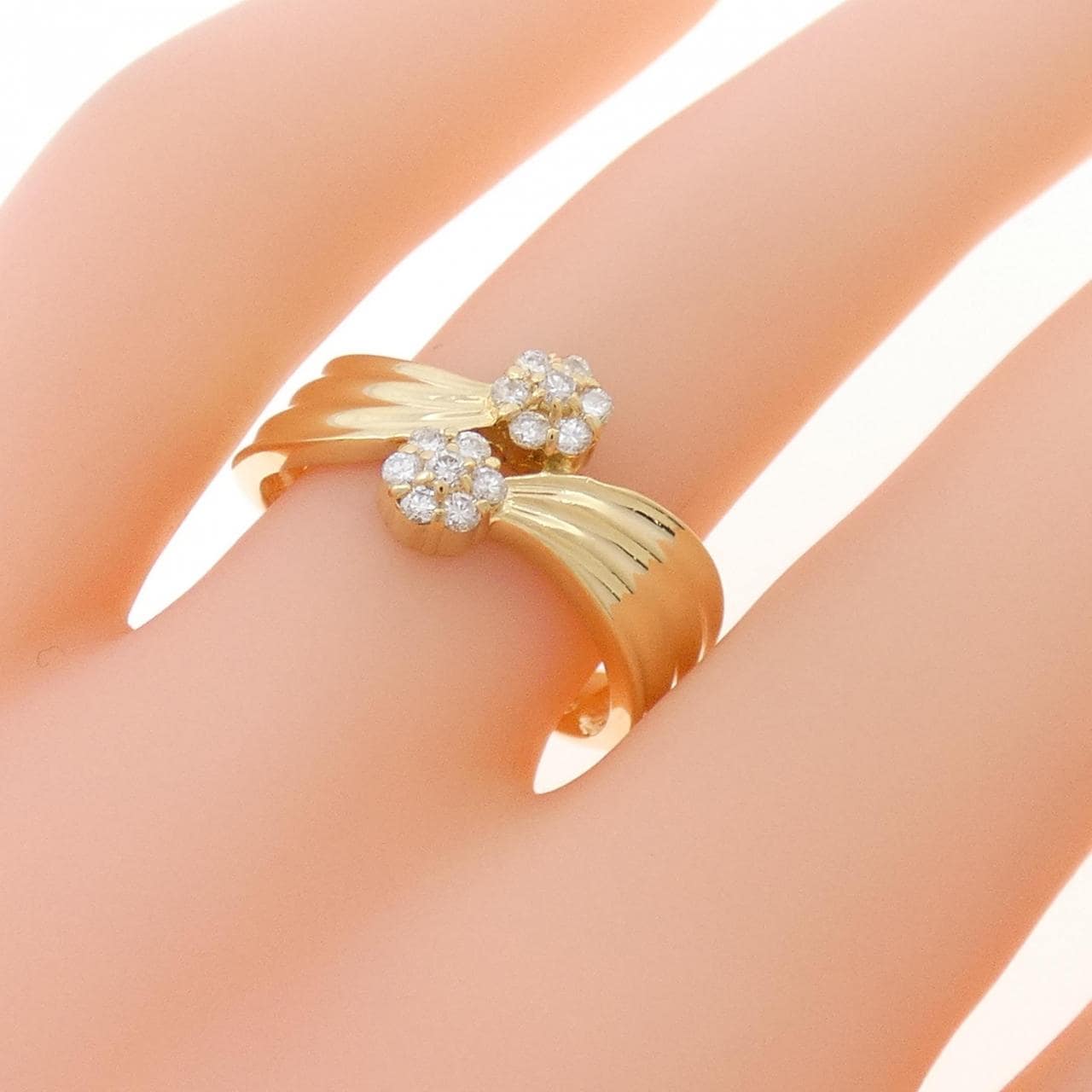 K18YG フラワー ダイヤモンド リング 0.21CT