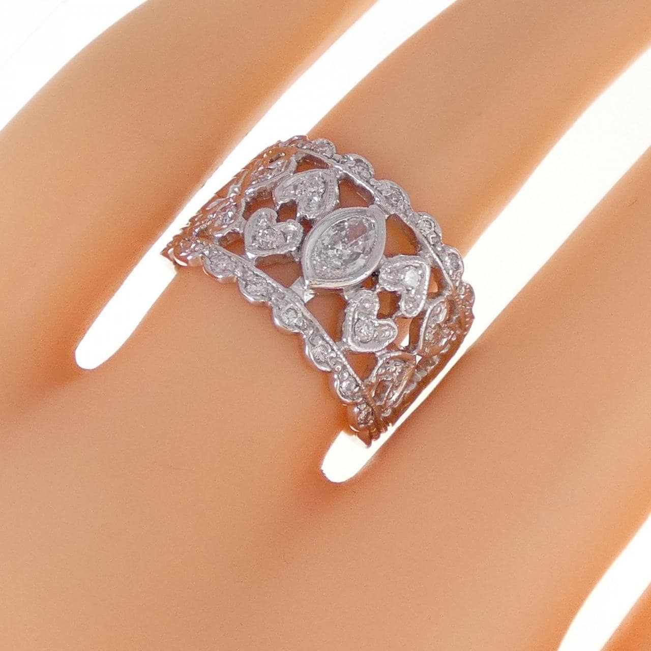 750WG ハート ダイヤモンド リング 0.25CT