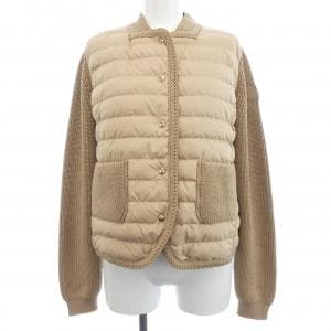 モンクレール MONCLER 10939B00028 ダウンジャケット