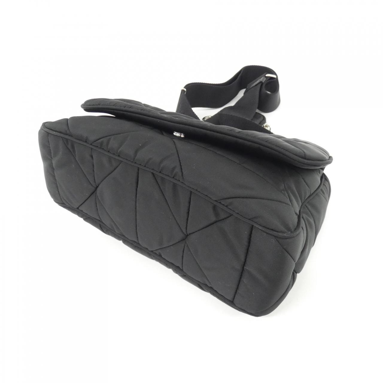 Prada 1BD290肩背包