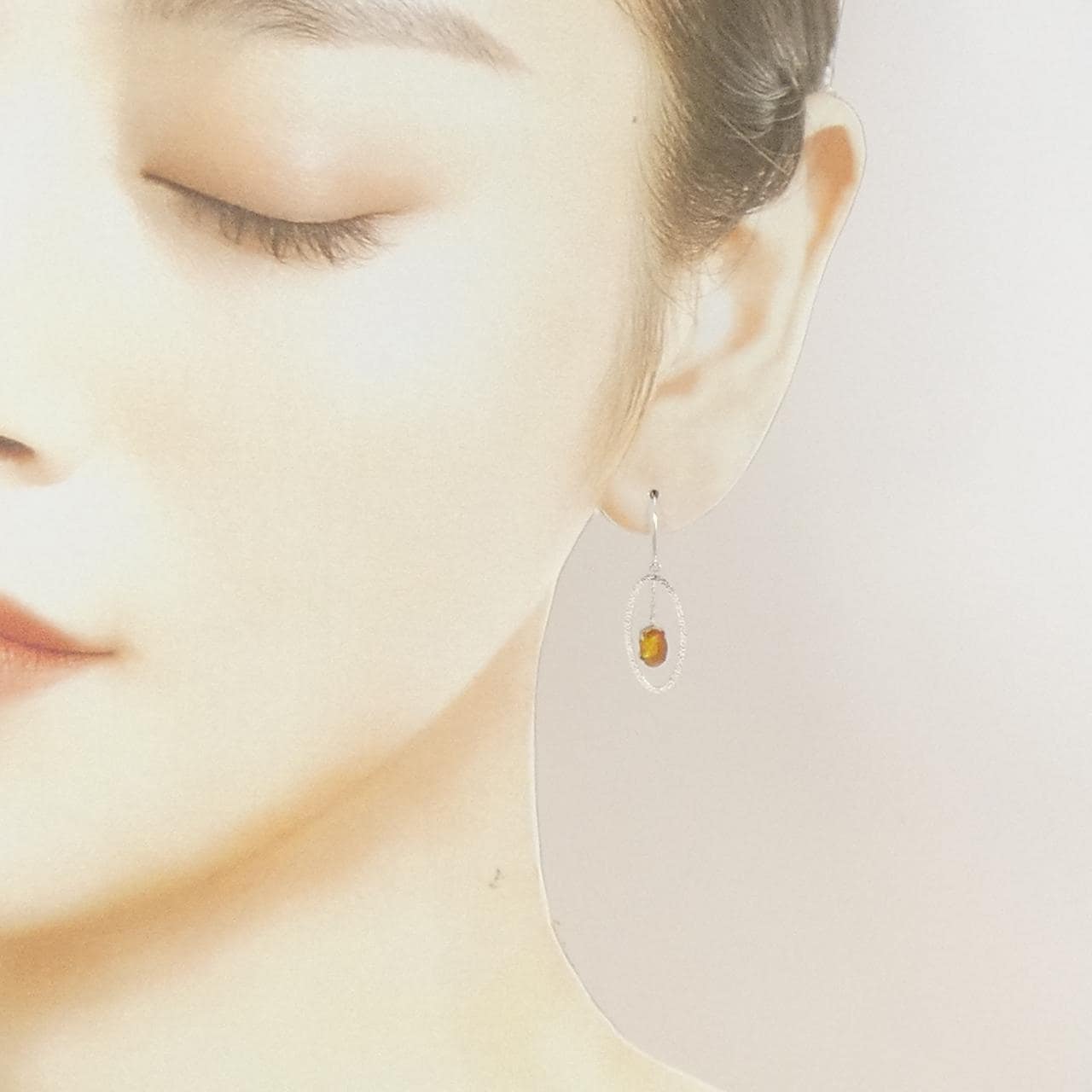 K10WG オパール ピアス