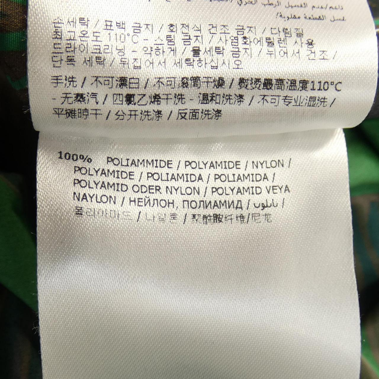 モンクレール MONCLER ブルゾン