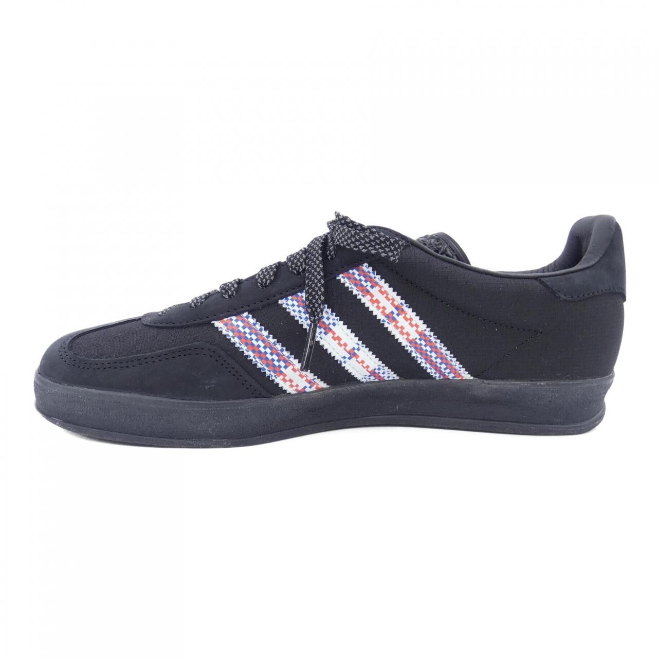 アディダス ADIDAS スニーカー