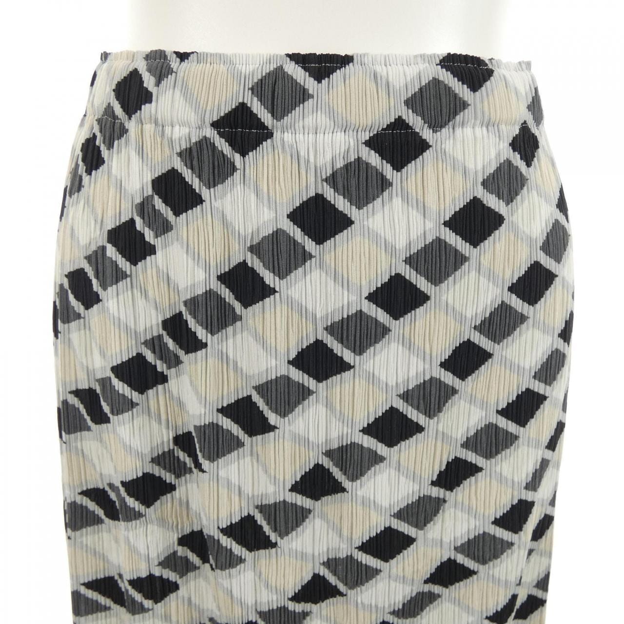 イッセイミヤケ ISSEY MIYAKE IF74FG741 スカート