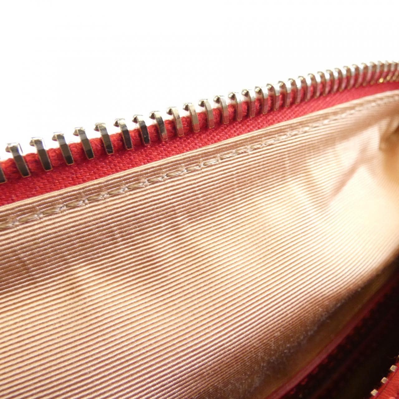 トッズ ハッピーモーメント XBWELBSN100NJ63P00 ショルダーバッグ