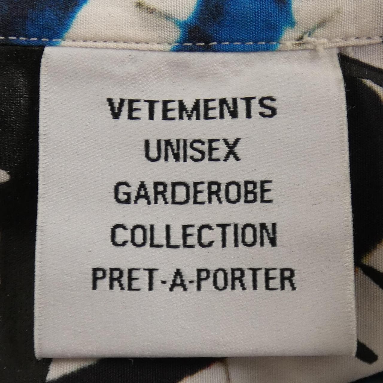 ヴェトモン VETEMENTS UE51SH900W シャツ