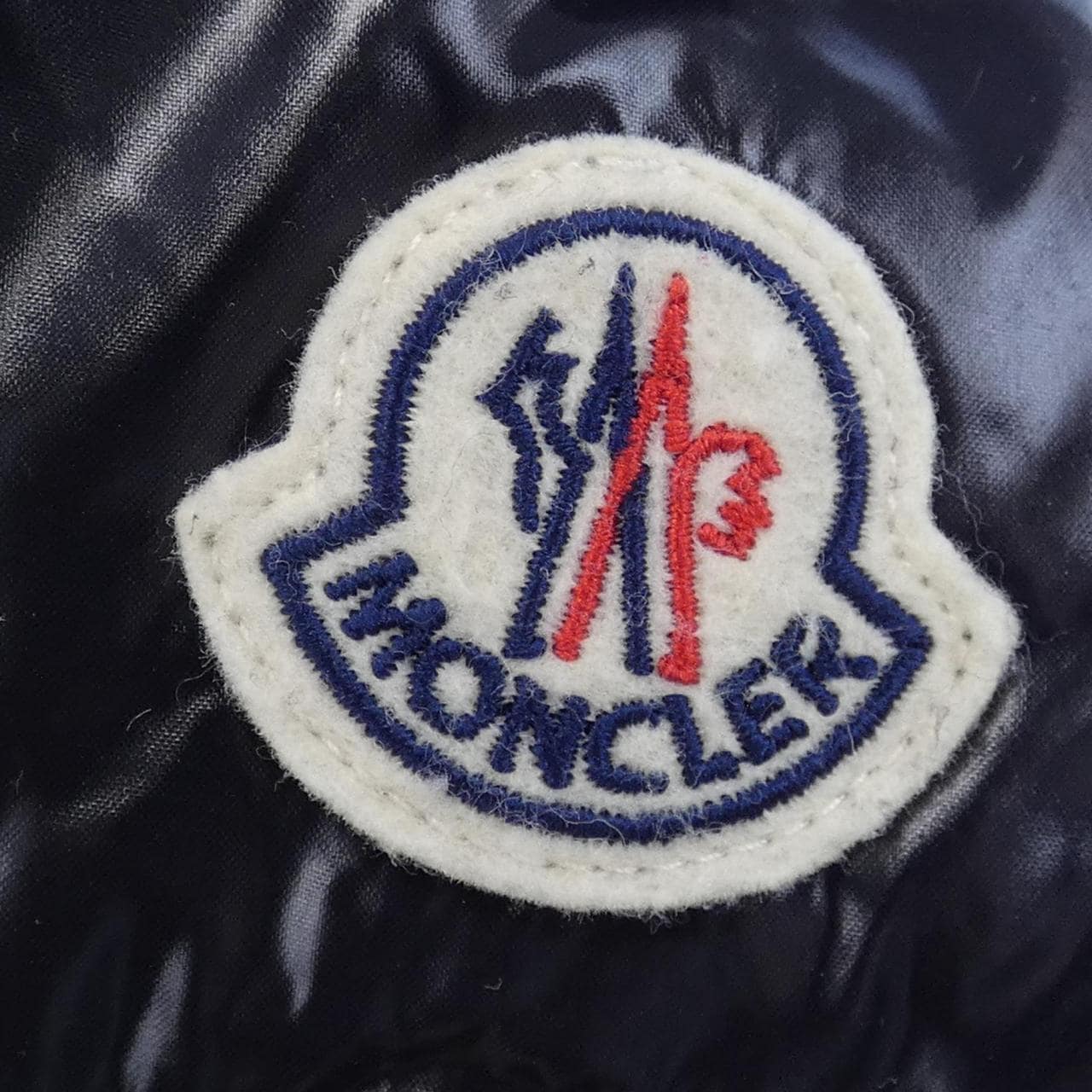 モンクレール MONCLER ダウンジャケット