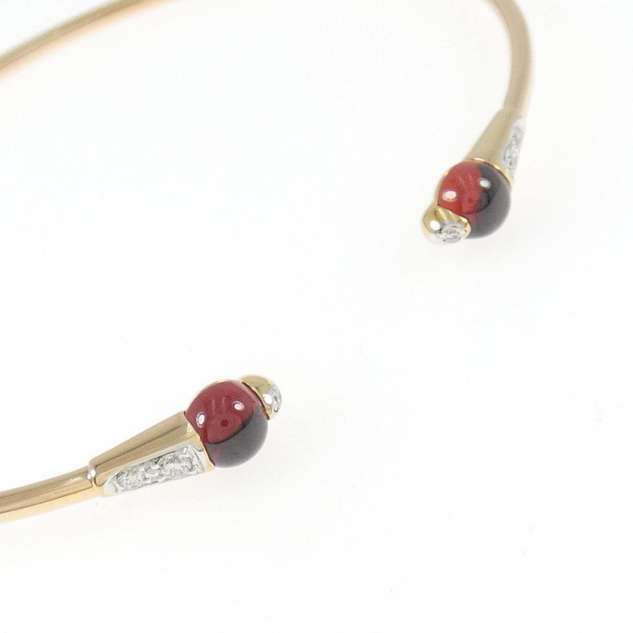 ポメラート マーマノンマーマ バングル