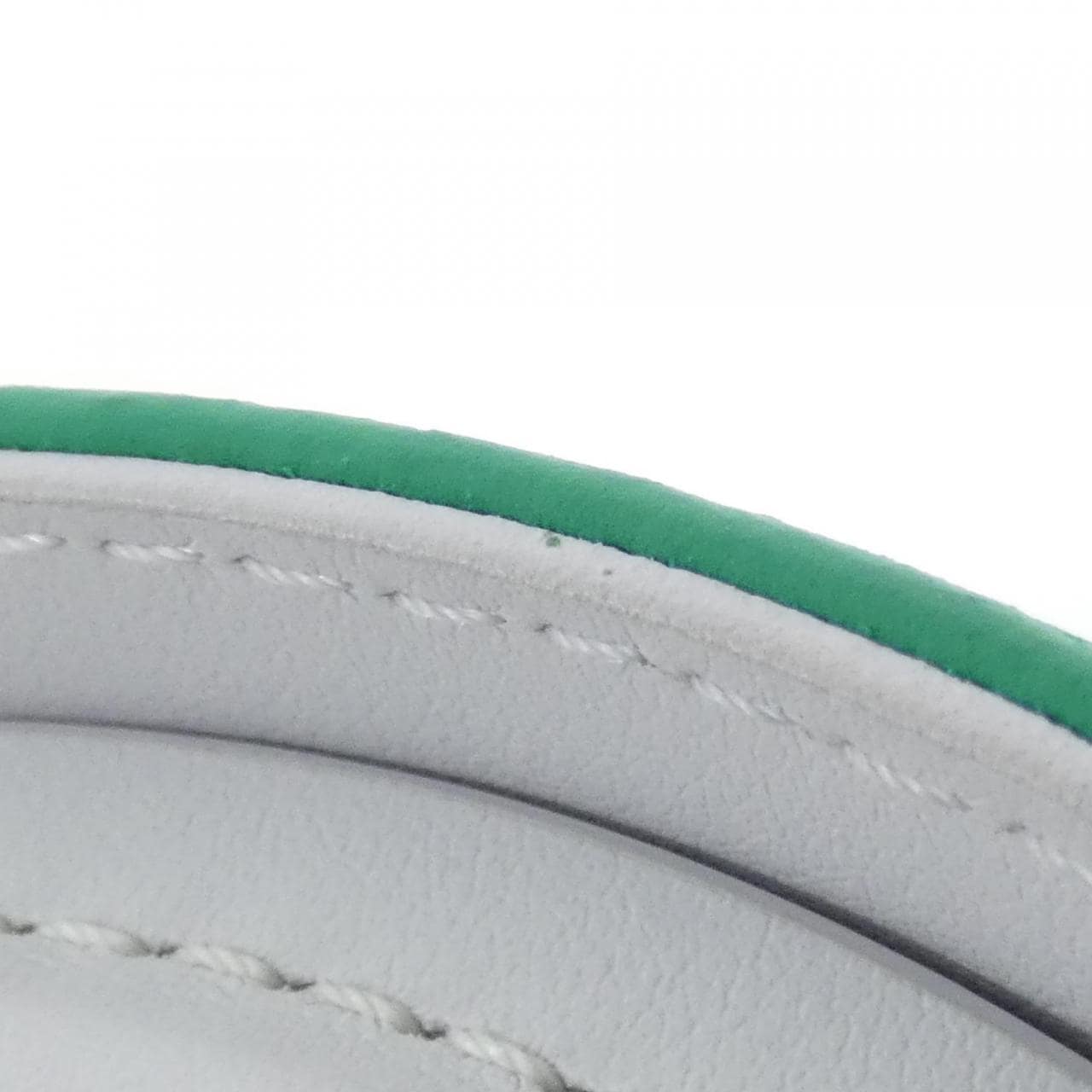 ルイヴィトン LVペイント カン M81592 バッグ