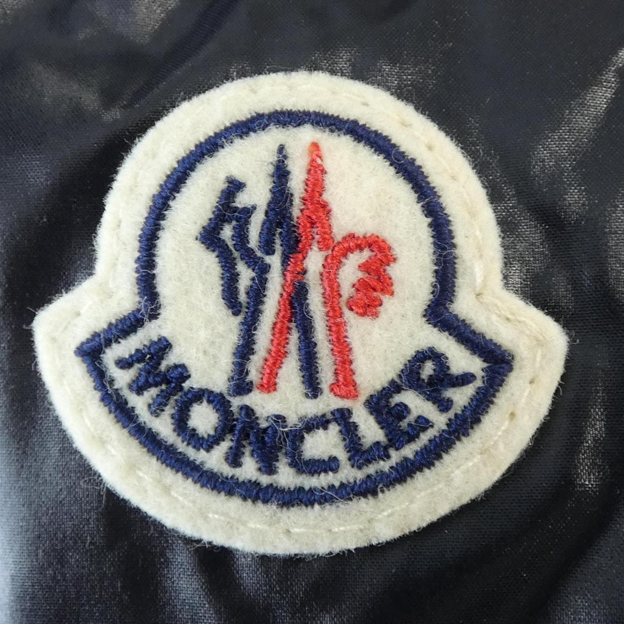 モンクレール MONCLER LAICHE ダウンジャケット