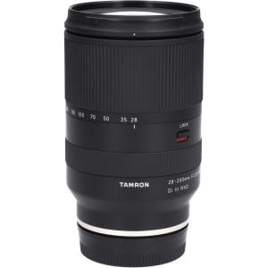 Ｅ２８－２００ｍｍ　Ｆ２．８－５．６ＤｉＩＩＩ　Ａ０７１