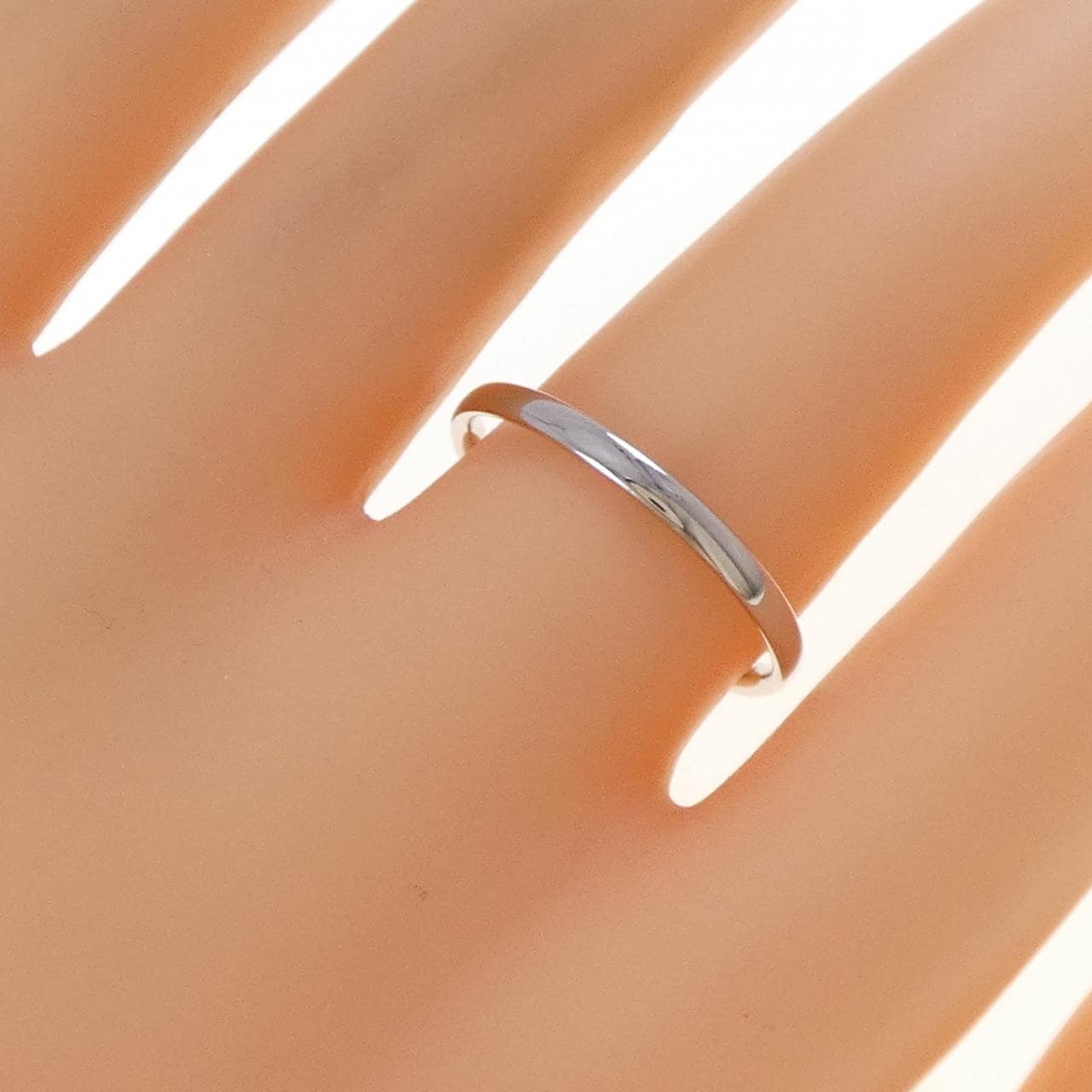 ブシュロン エピュール リング