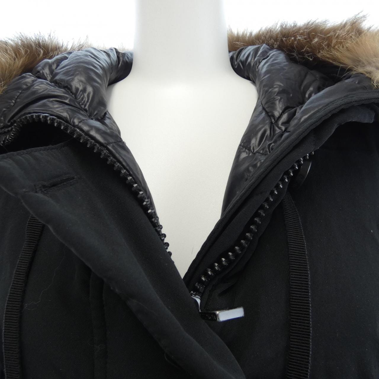 モンクレール MONCLER MONTICOLE ダウンコート