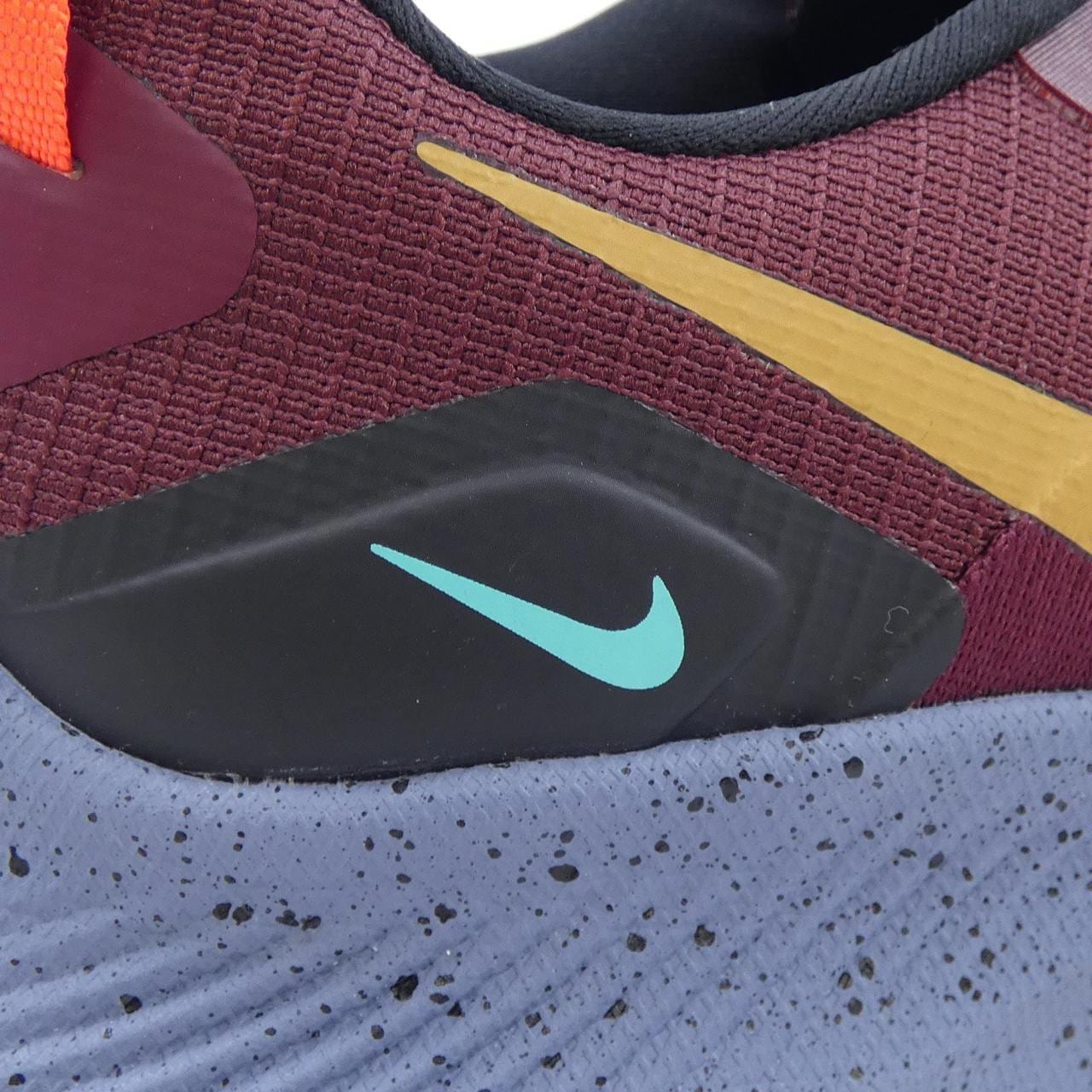 ナイキ NIKE スニーカー