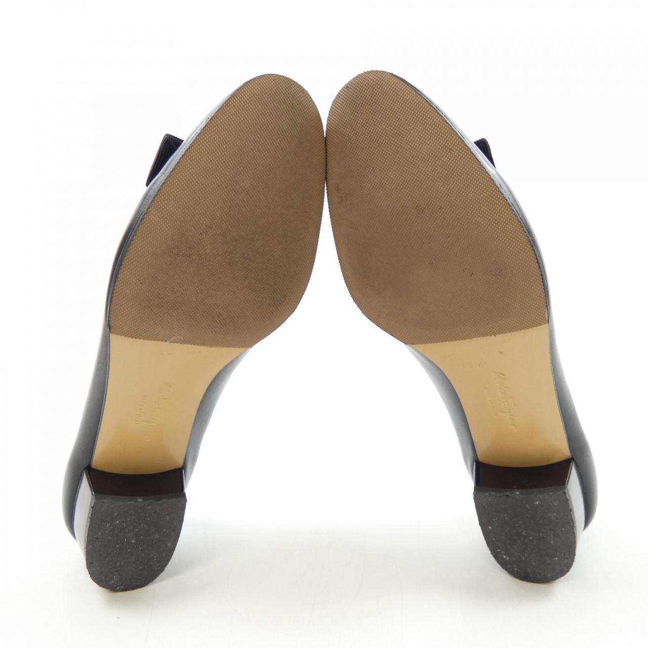 サルヴァトーレフェラガモ SALVATORE FERRAGAMO パンプス