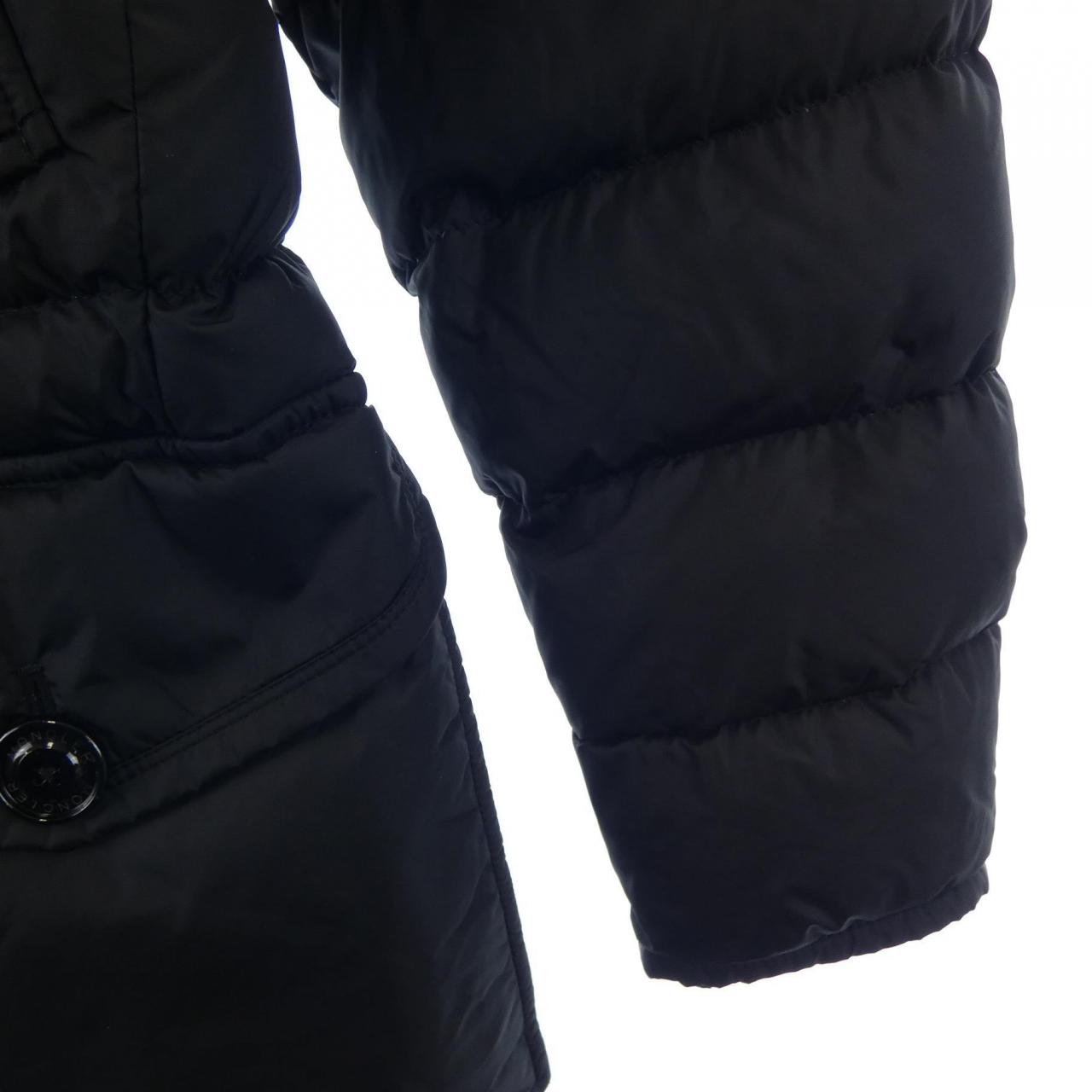 モンクレール MONCLER ダウンジャケット