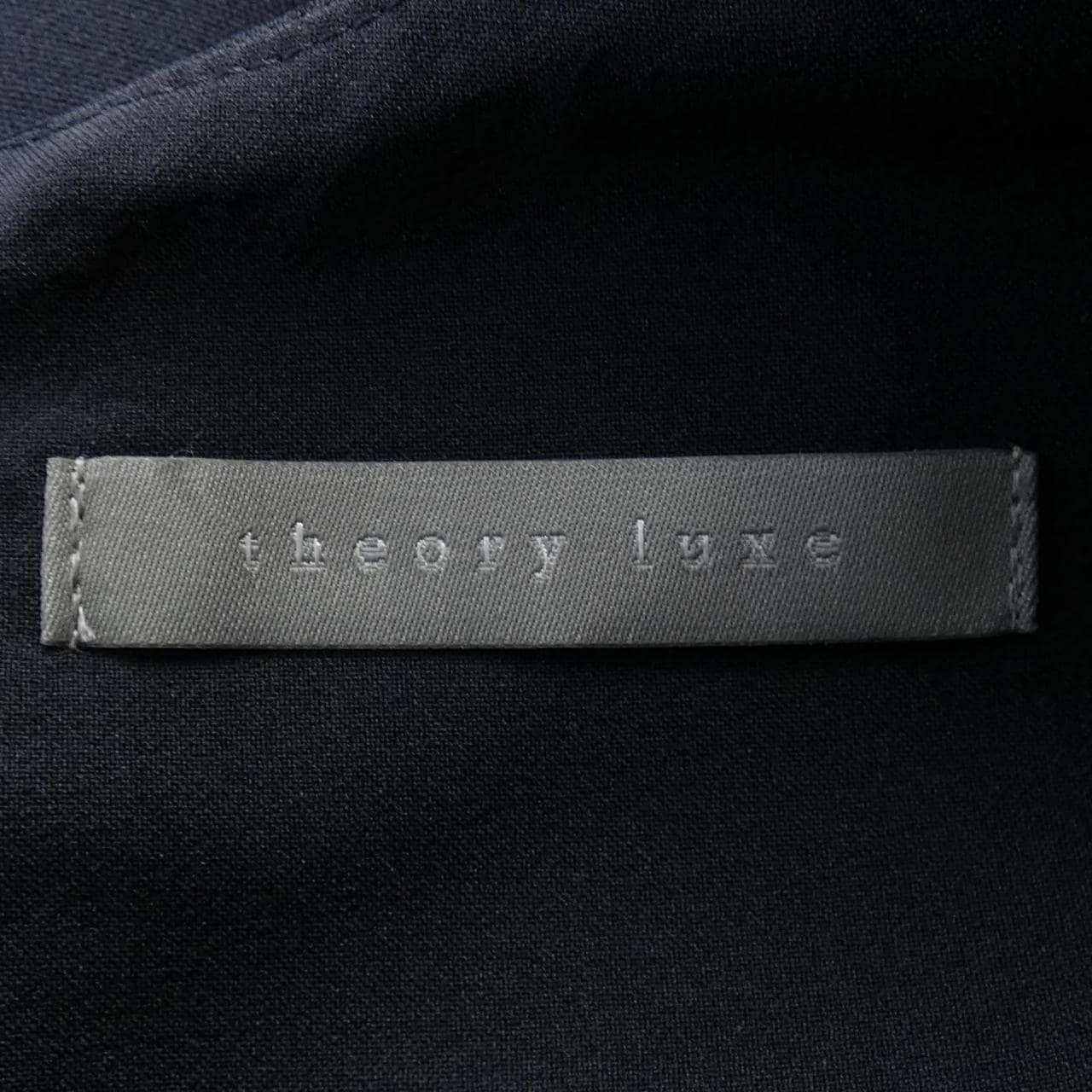 セオリーリュクス Theory luxe トップス