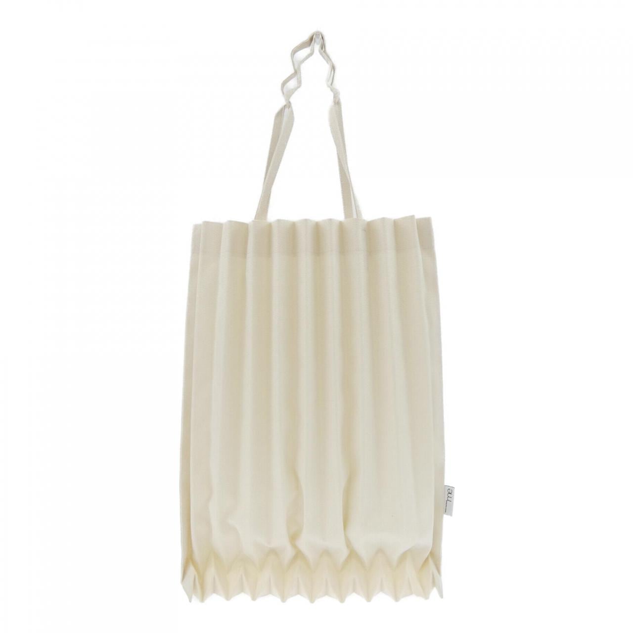 ミーイッセイミヤケ me ISSEY MIYAKE MI91AG891 BAG