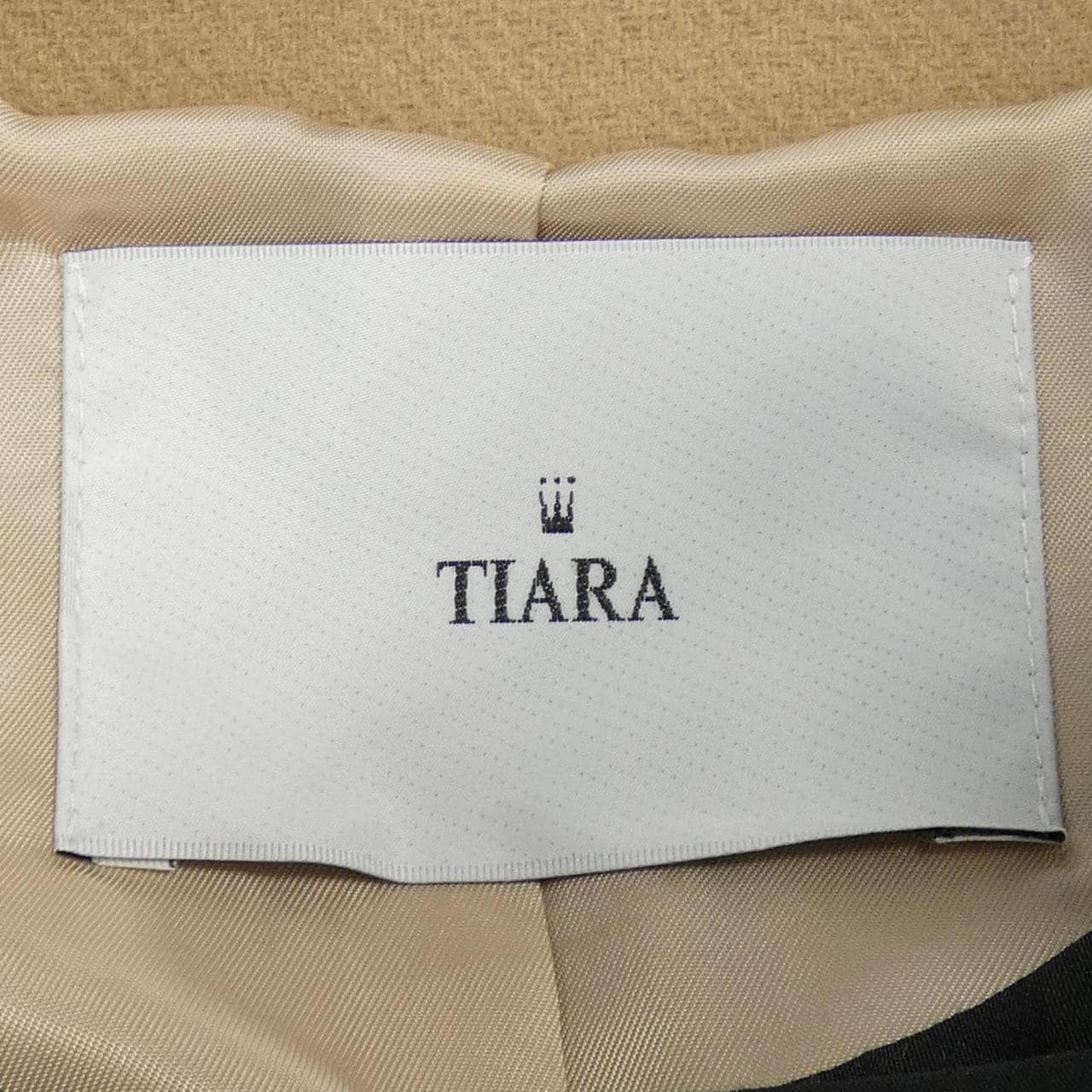 TIARA コート