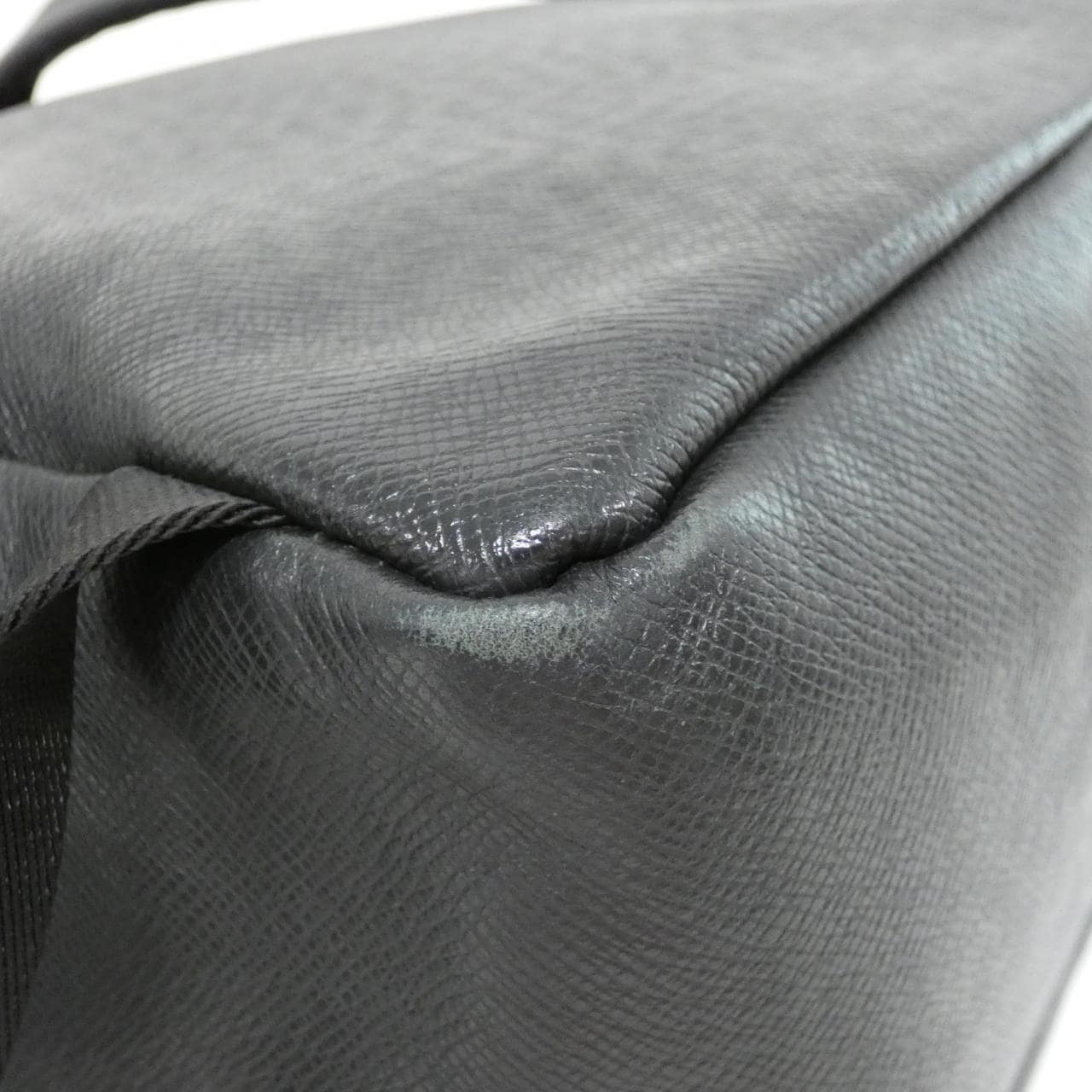 ルイヴィトン タイガ ラマ ディスカバリー バックパック M30230 リュックサック