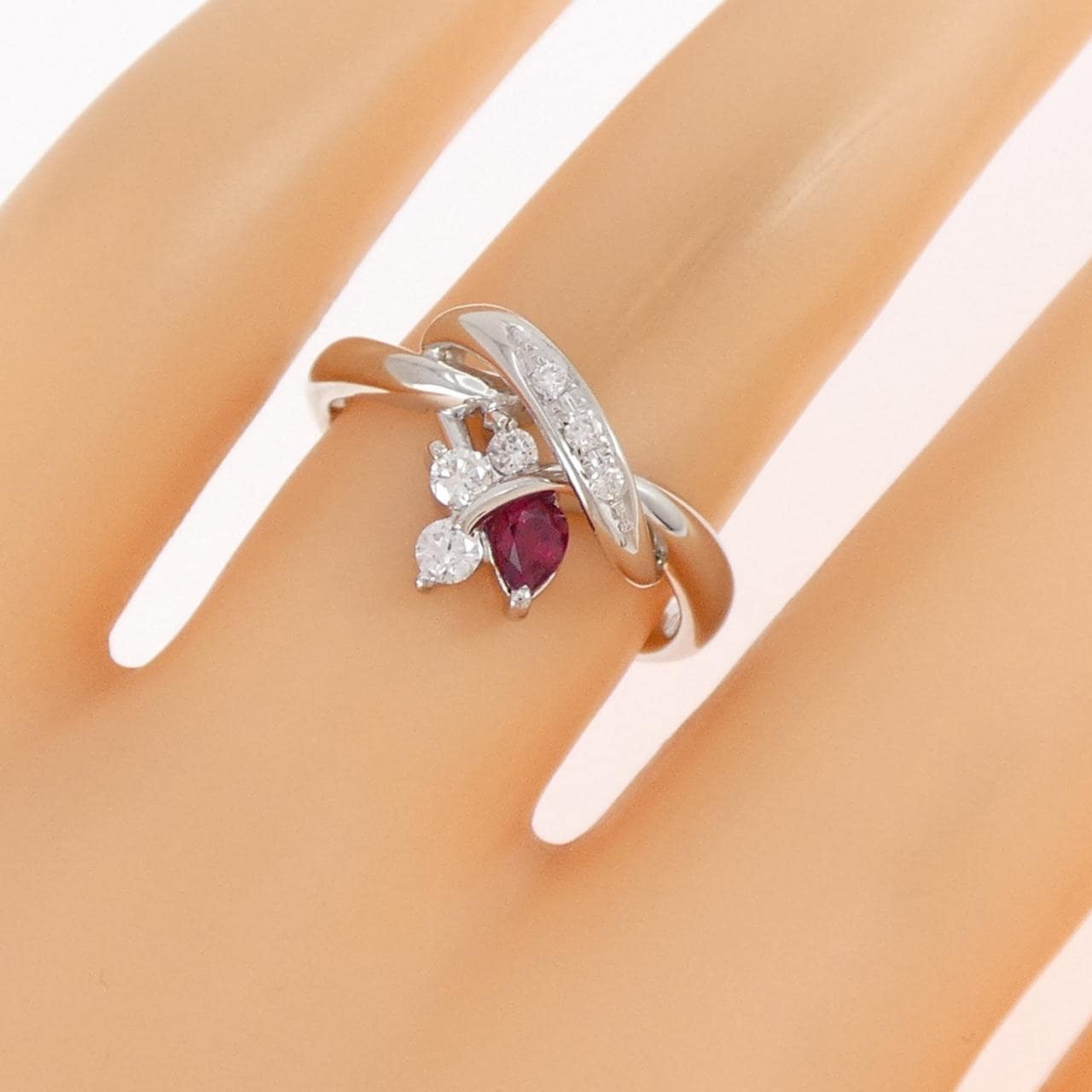 PT900 ルビー リング 0.14CT