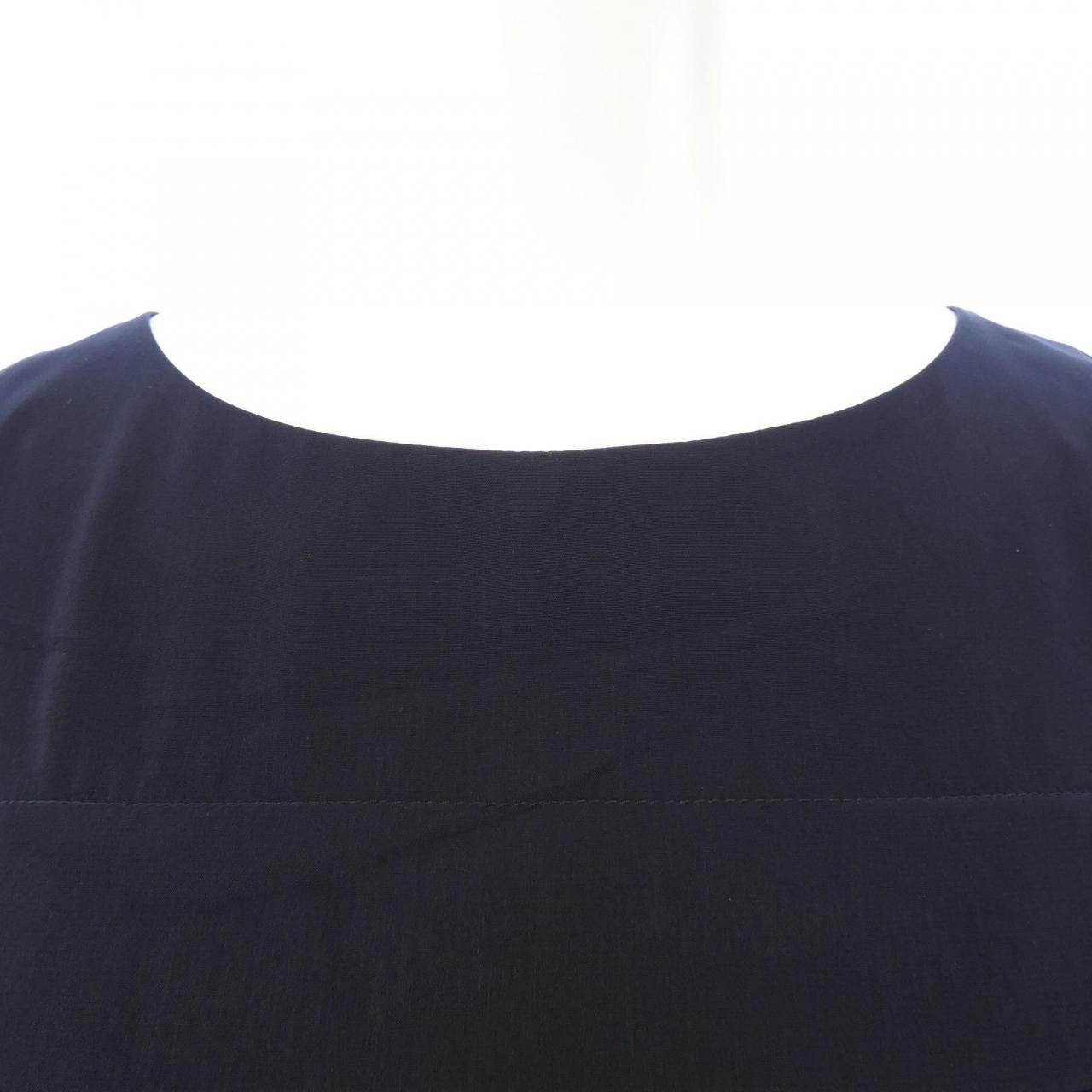 ナチュラルビューティーベーシック NATURAL BEAUTY BASIC トップス
