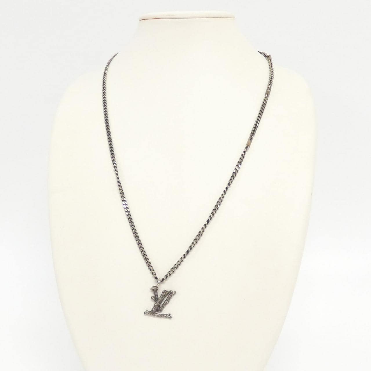 LOUIS VUITTON Pendant LV Wood MP2818 Necklace