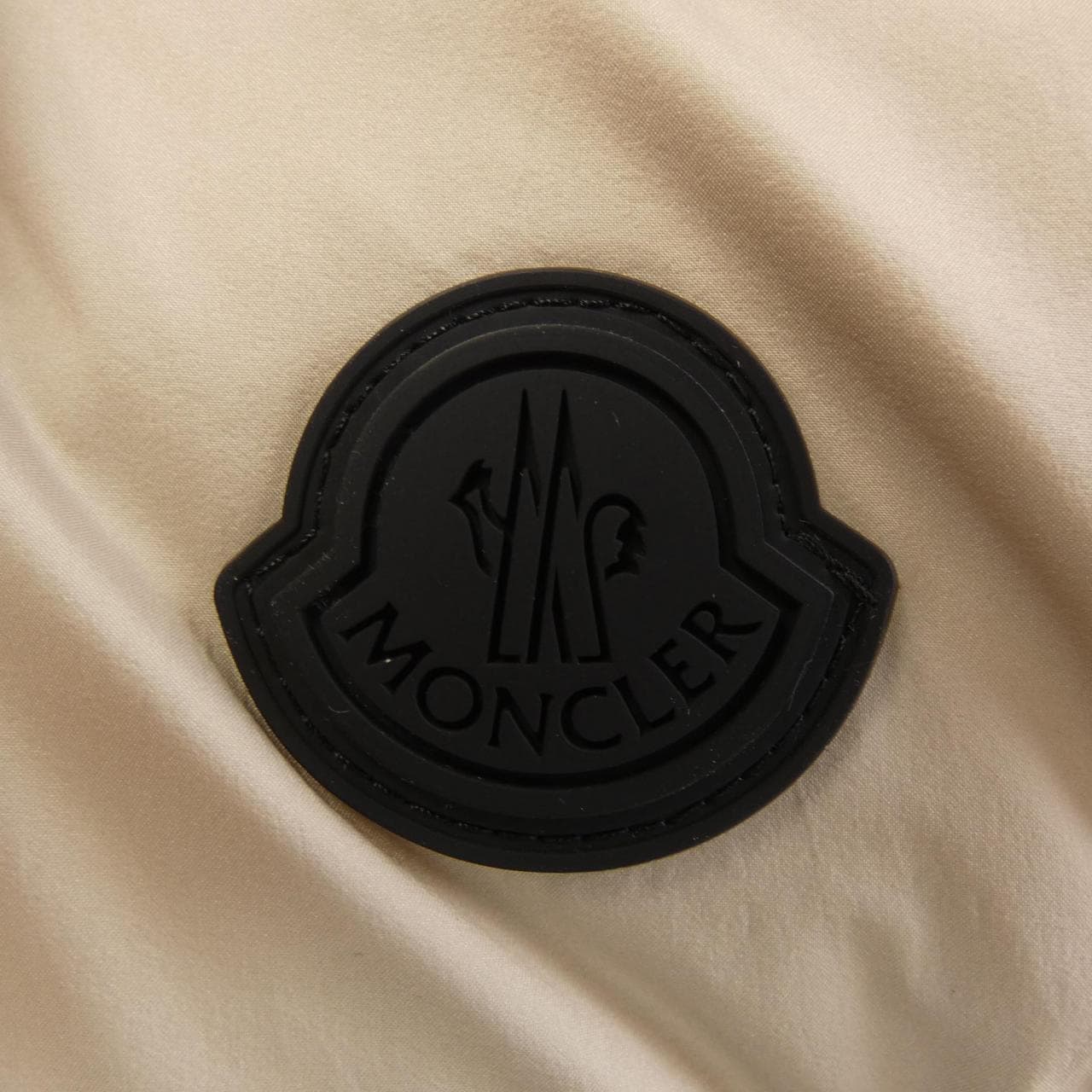 モンクレール MONCLER ダウンジャケット