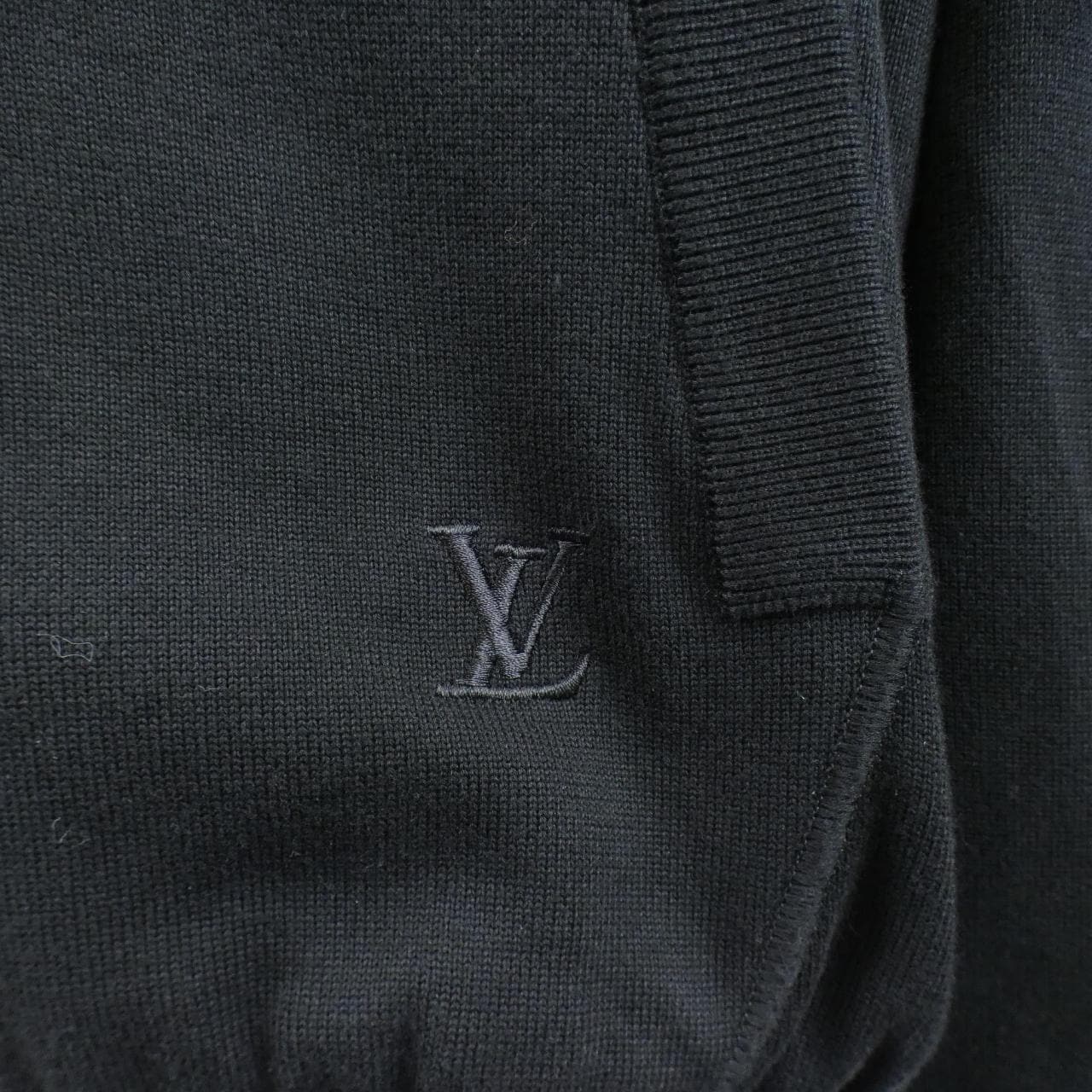 ルイヴィトン LOUIS VUITTON モノグラムリバーシブルライトボンバー HON40XZLW ブルゾン