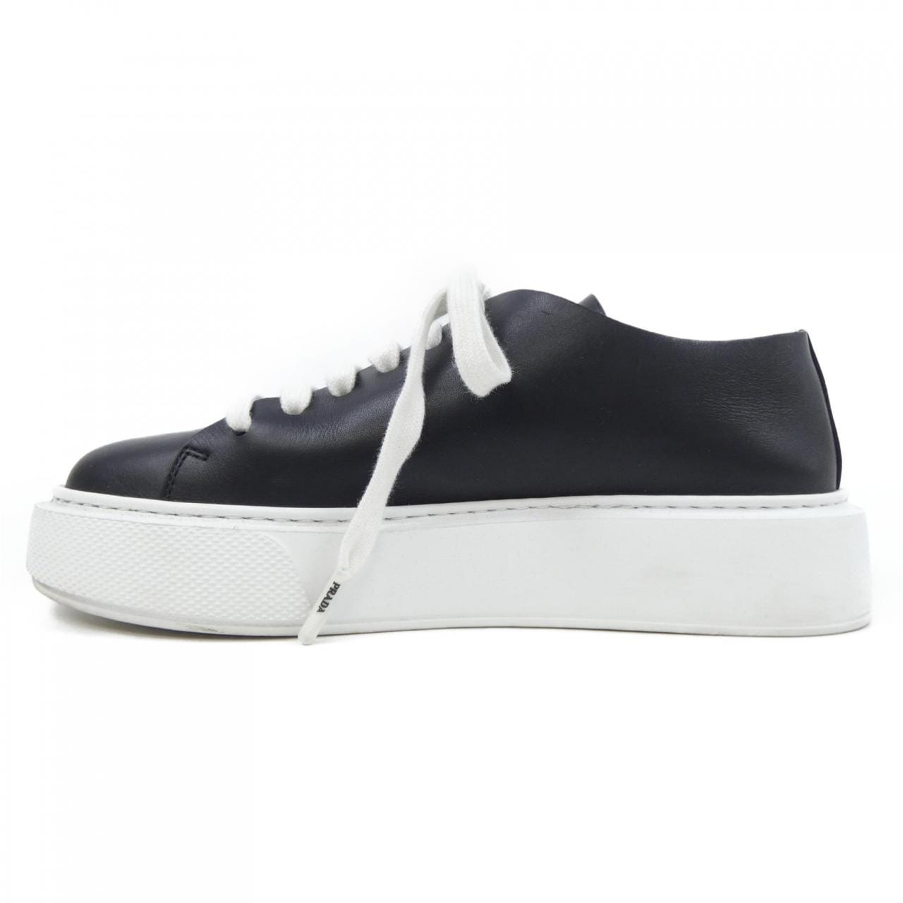 プラダ PRADA スニーカー