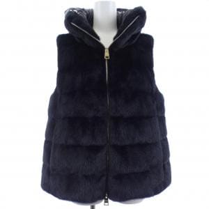 ヘルノ Herno ニューレディフェイクファーベスト PI001937D ダウンベスト