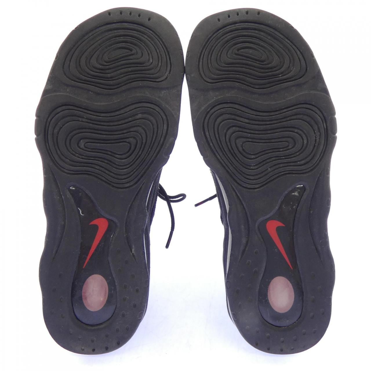 ナイキ NIKE AH1070-001 スニーカー