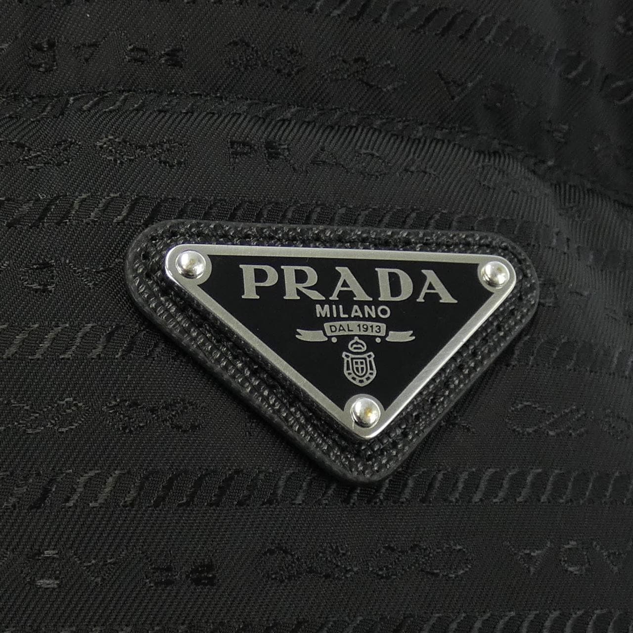 プラダ PRADA トライアングルロゴ　 292052 S222 11FC ダウンジャケット