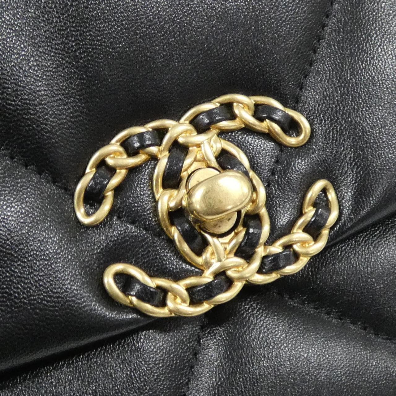 シャネル シャネル19 ライン AS1160 ショルダーバッグ