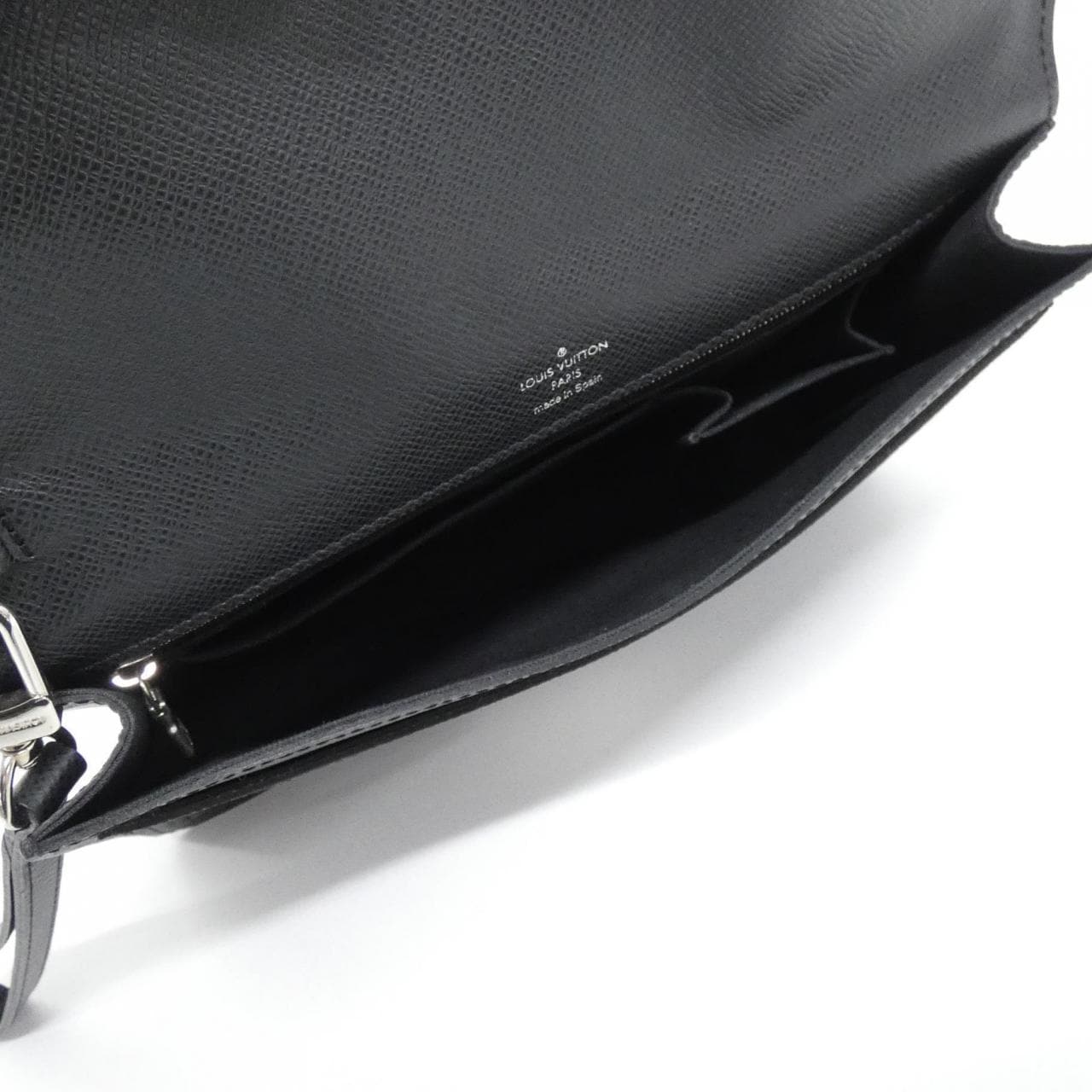 ルイヴィトン タイガ ベライア M32592 セカンドバッグ