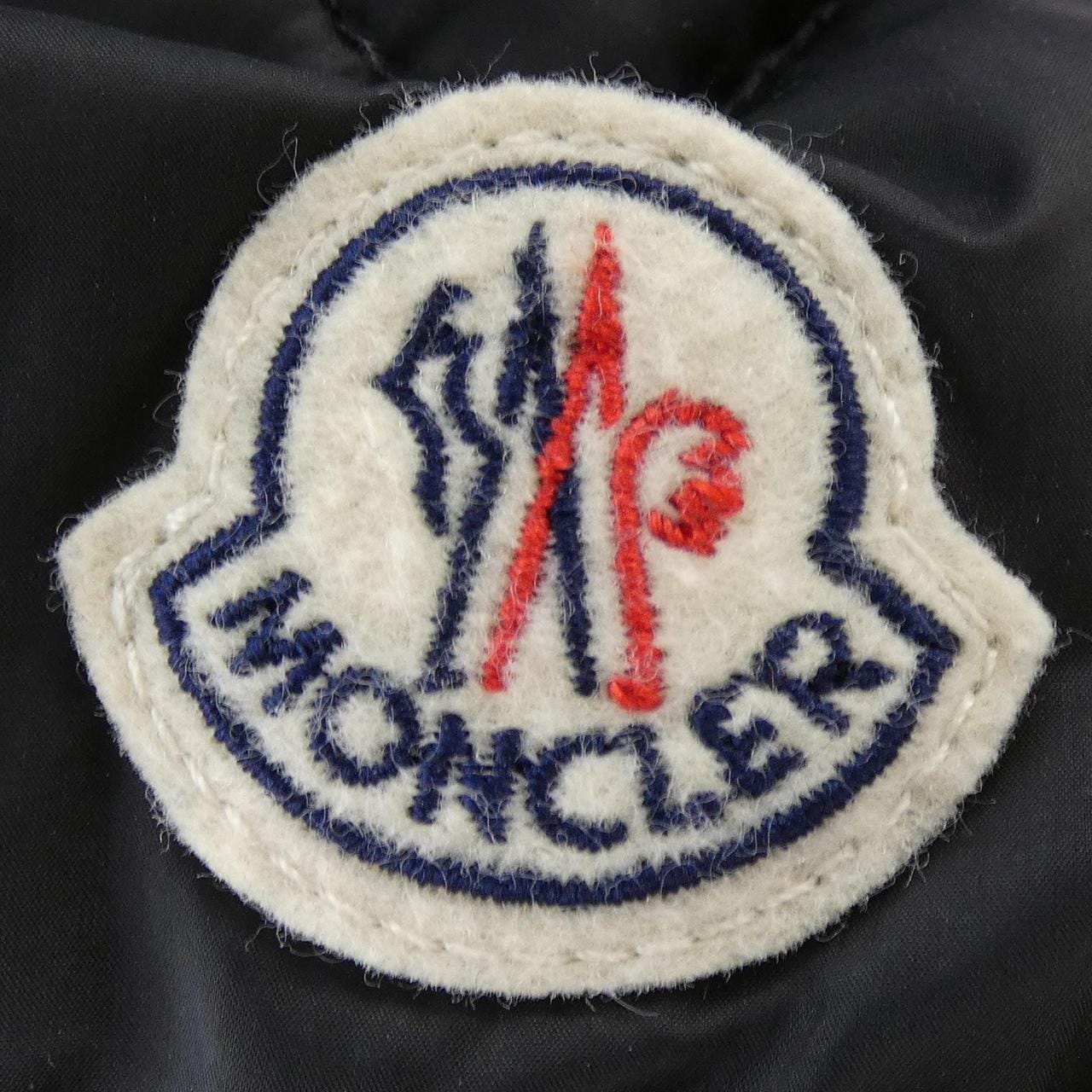 モンクレール MONCLER CLAMART ダウンジャケット