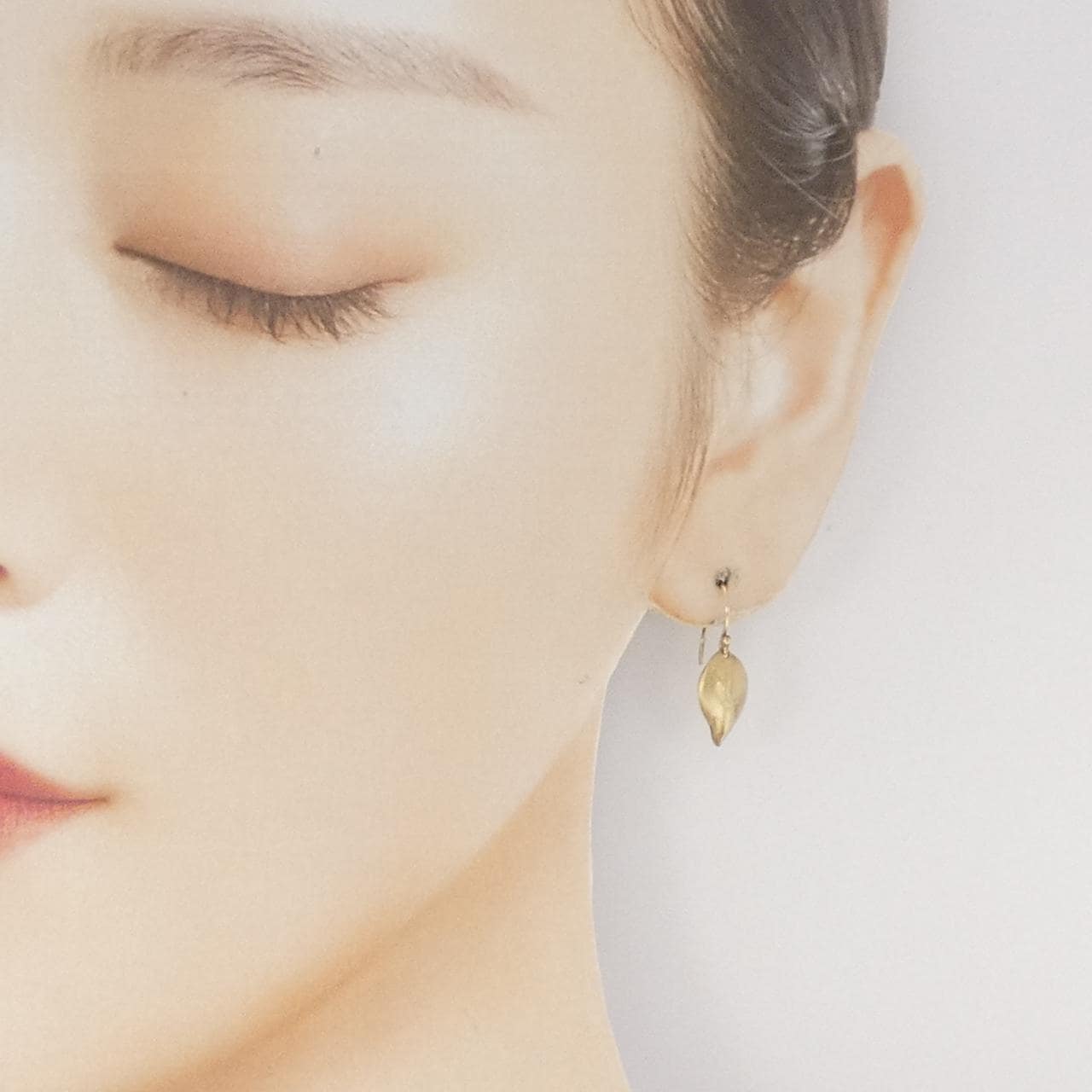 * ピアス