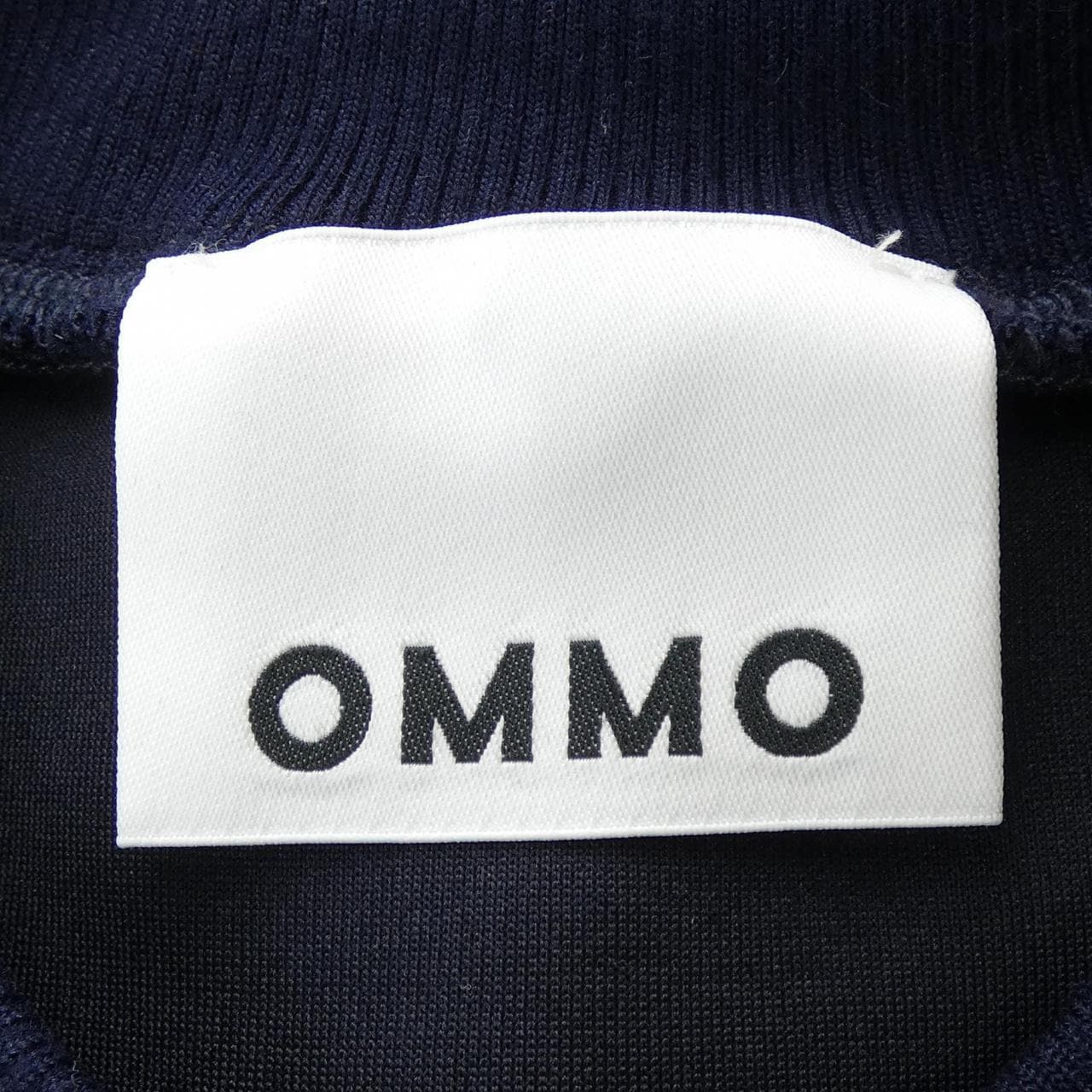 OMMO スウェット