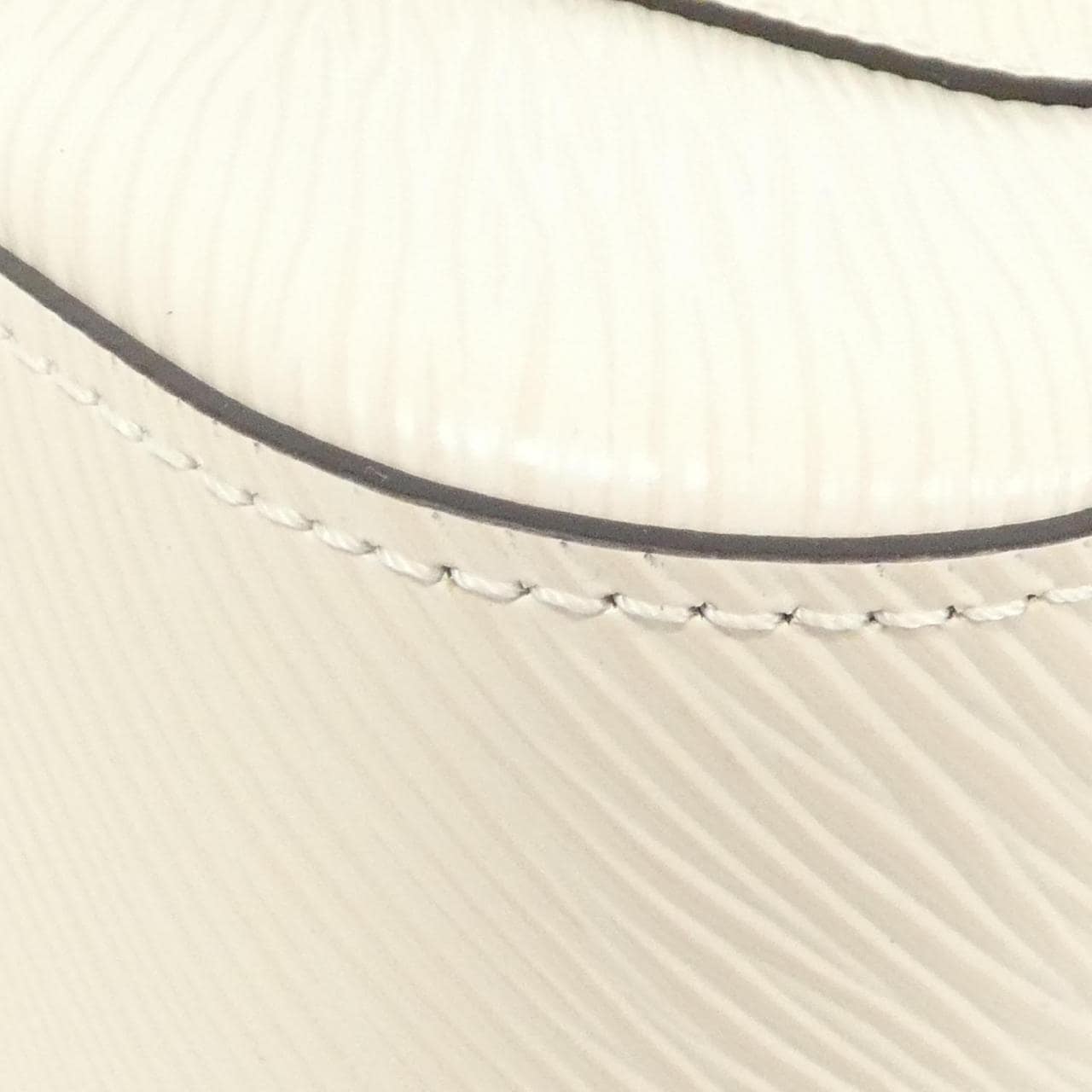 ルイヴィトン エピ マレル M80688 ショルダーバッグ