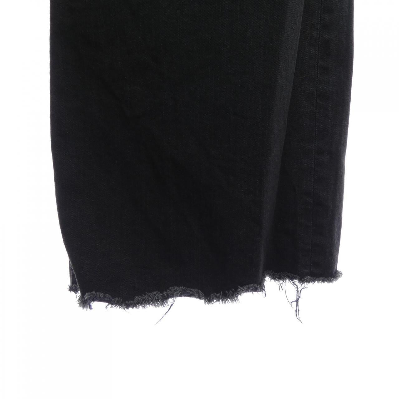 ヤヌーク YANUK ジーンズ