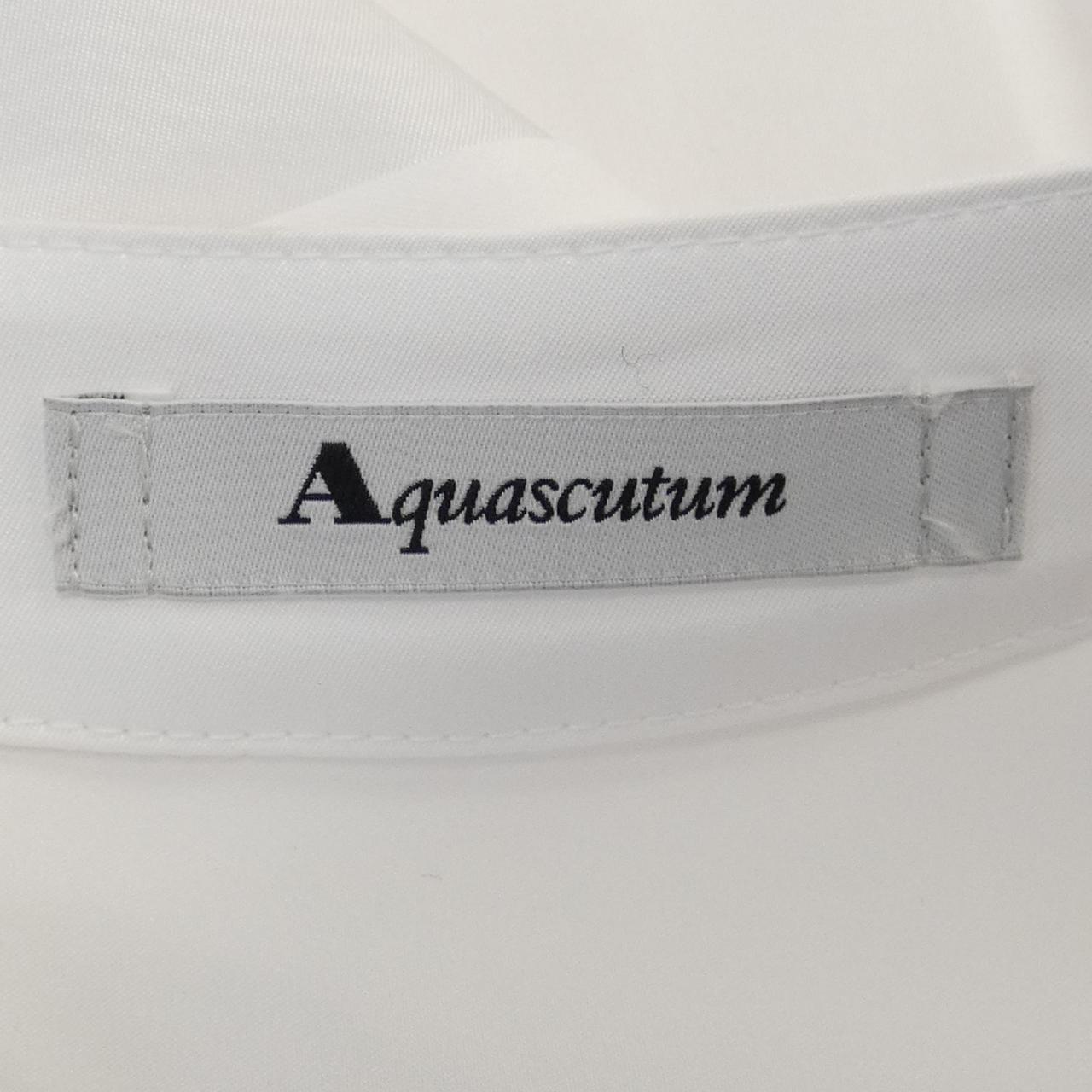 アクアスキュータム Aquascutum ワンピース