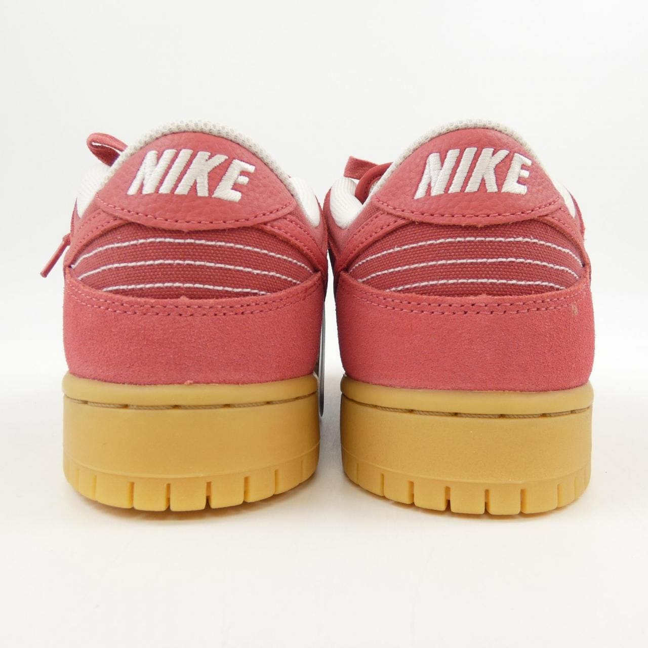 ナイキ NIKE スニーカー
