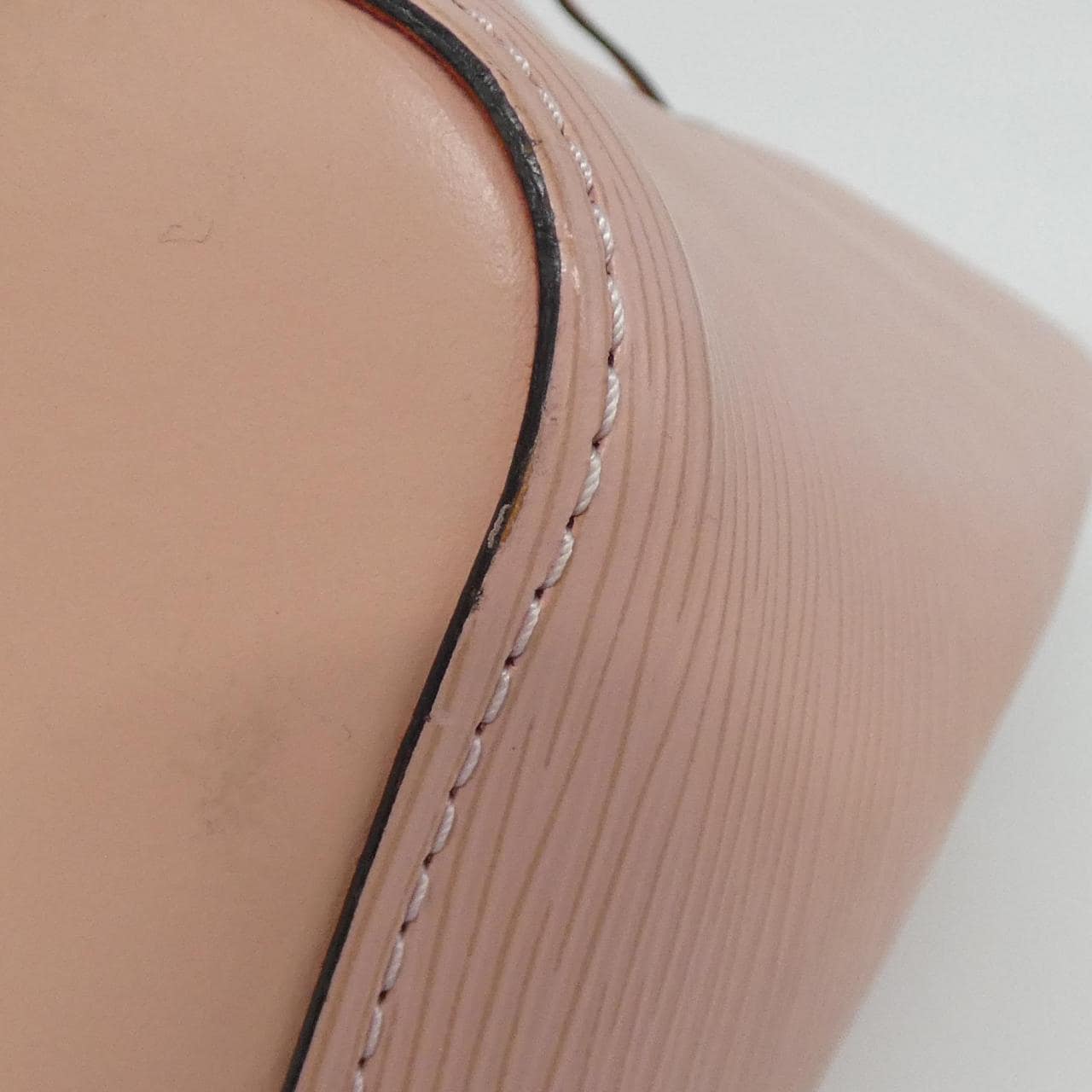 ルイヴィトン エピ ネオ ノエ M54370 ショルダーバッグ