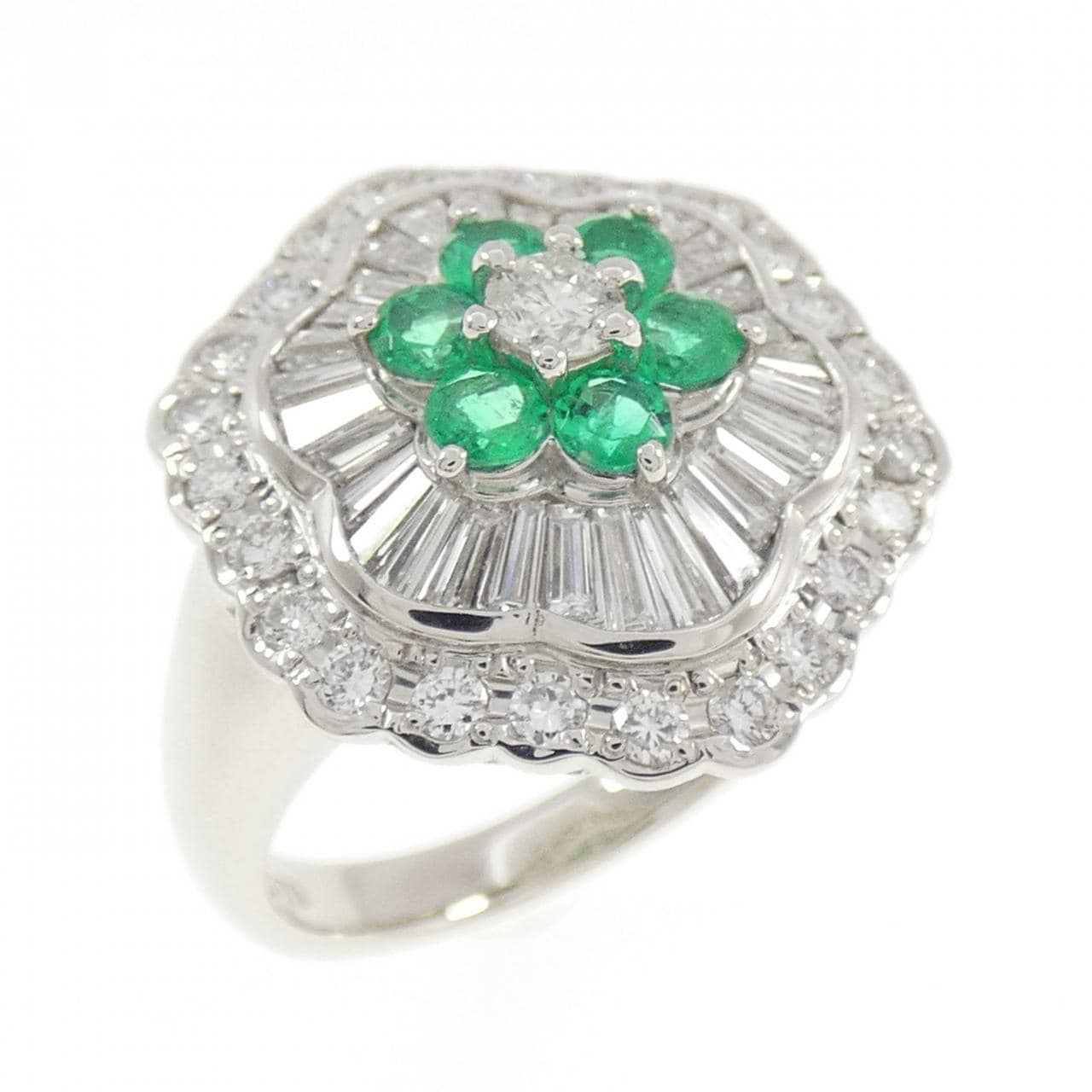 PT900 フラワー エメラルド リング 0.45CT