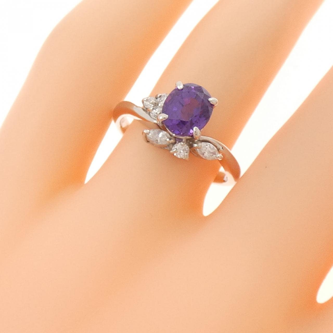 PT900 サファイヤ リング 1.800CT