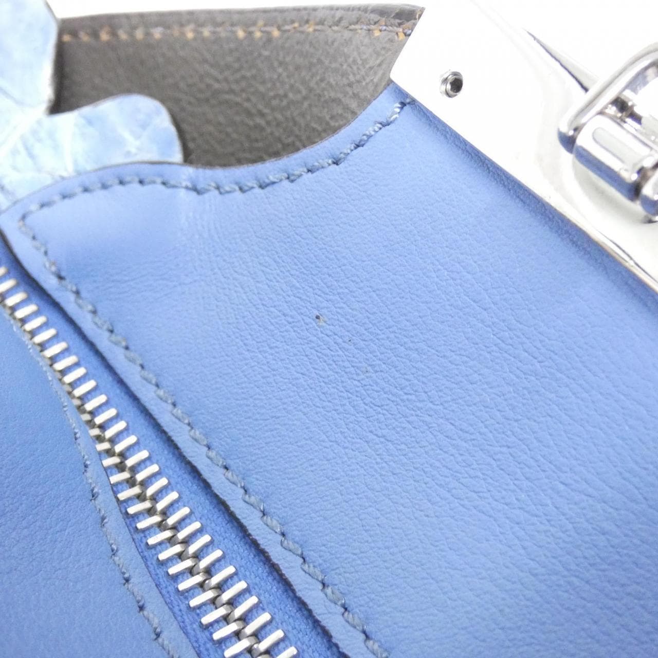 フェンディ 3JOUR 8BH279 2WZ バッグ