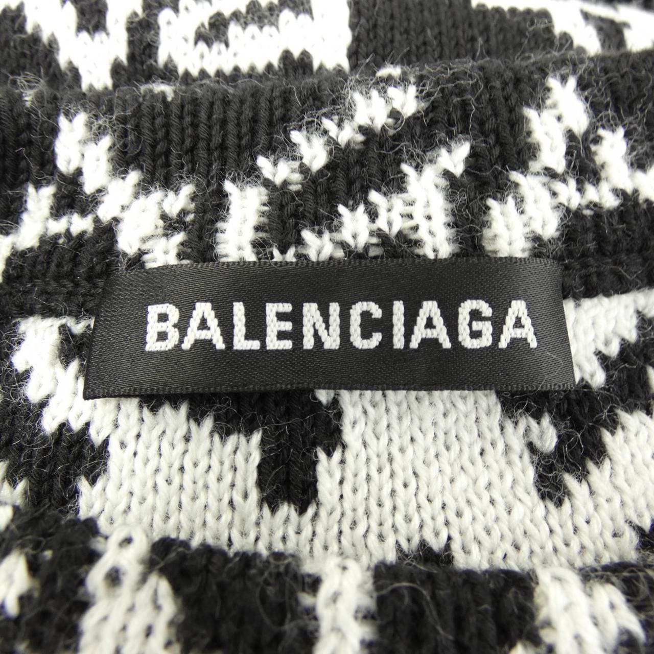 バレンシアガ BALENCIAGA 599826 T3170 ニット