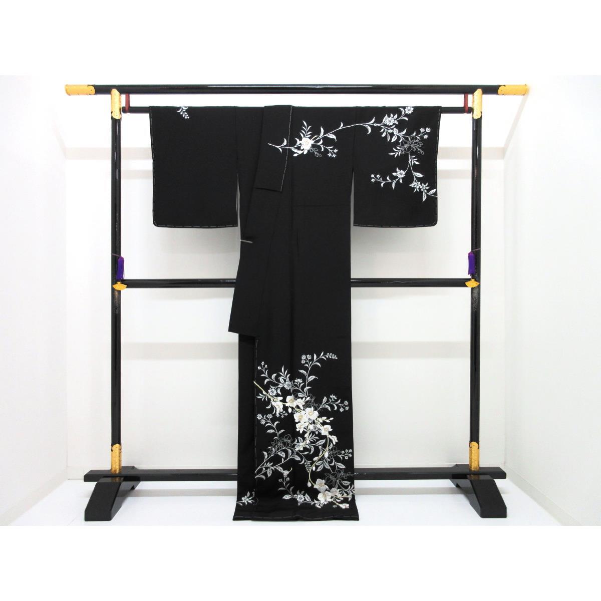 【未使用品】訪問着 銀彩加工刺繍入り