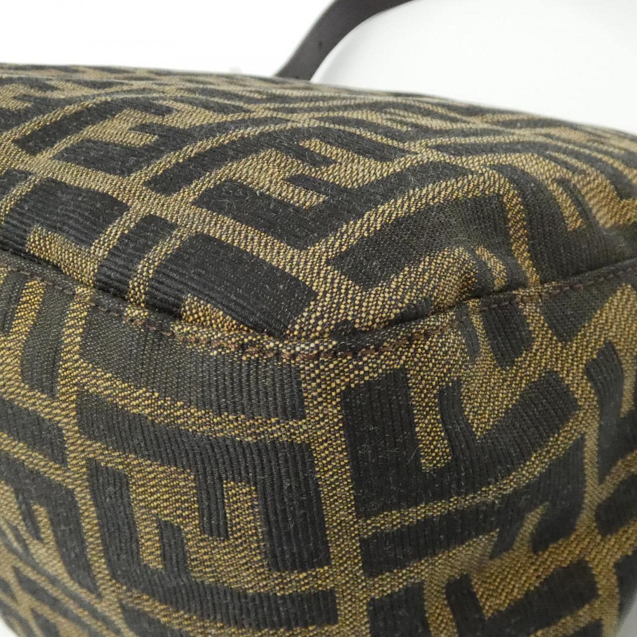 【ヴィンテージ】フェンディ 26426 ショルダーバッグ